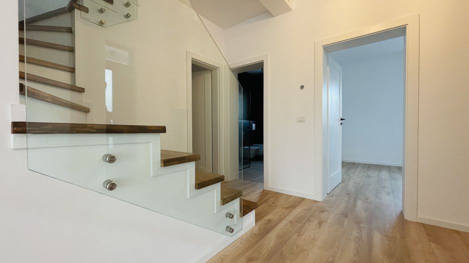 Duplex Ultramodern, impecabil executat | 4 dormitoare & 2 terase - Poză 26