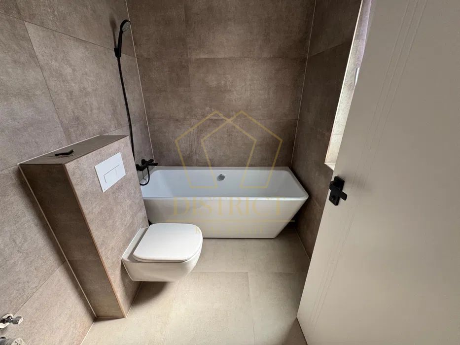 Duplex spatios cu 5 camere | Mosnita Noua - Poză 5