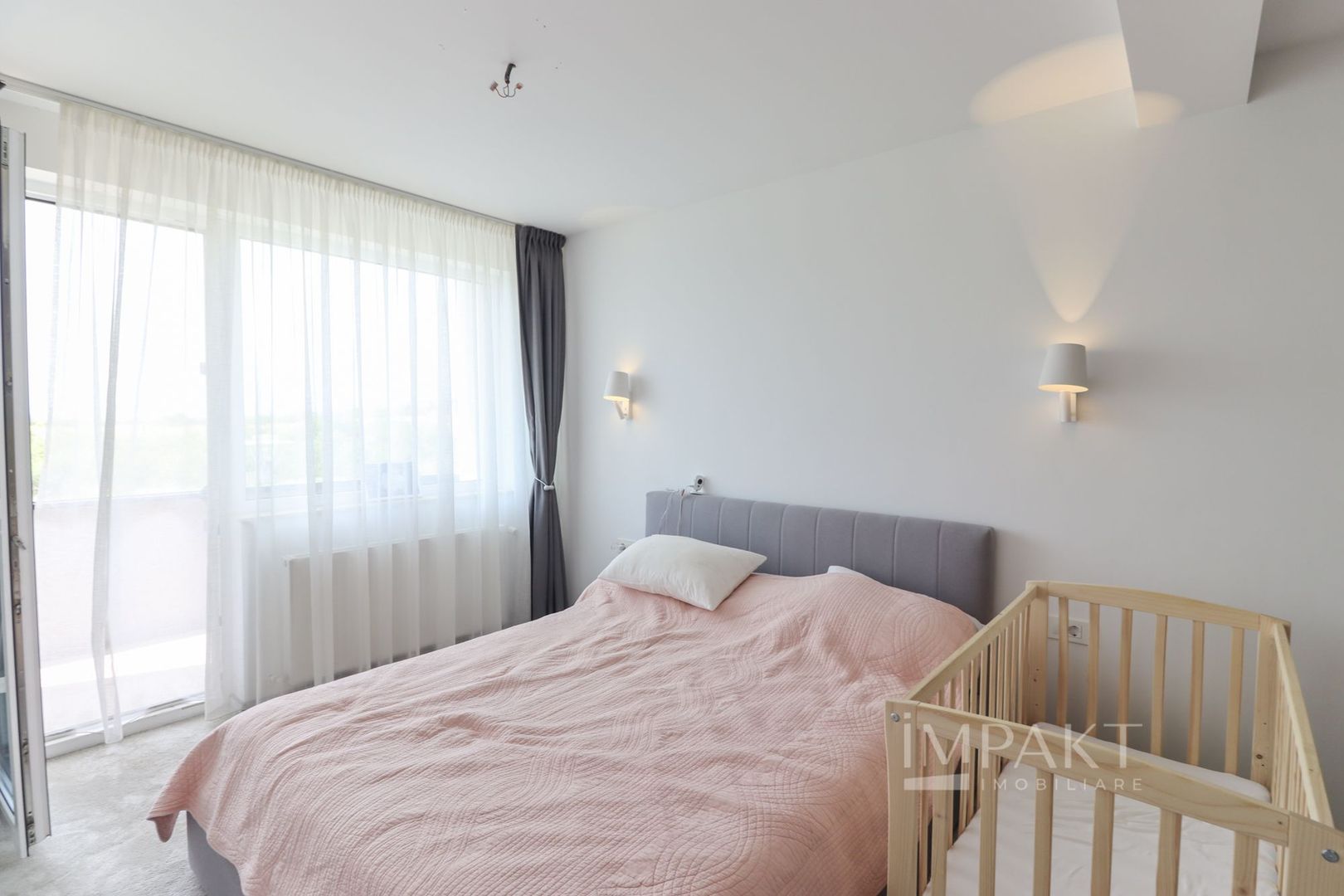 Casa cuplata minunata de vanzare, situata in cartier Voronet! - Poză 12