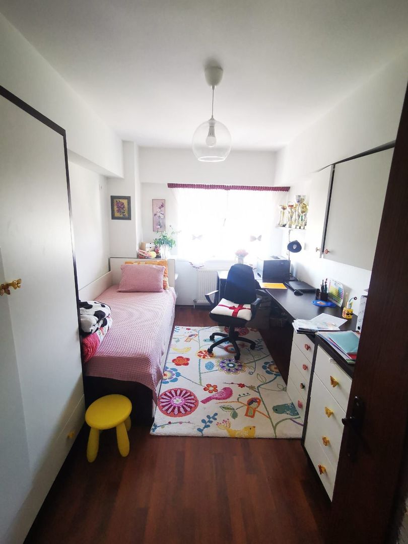 De vanzare apart. cu 3 camere, Complex Vega, Ultimul Leu, et.8, 145.000 E - Poză 3