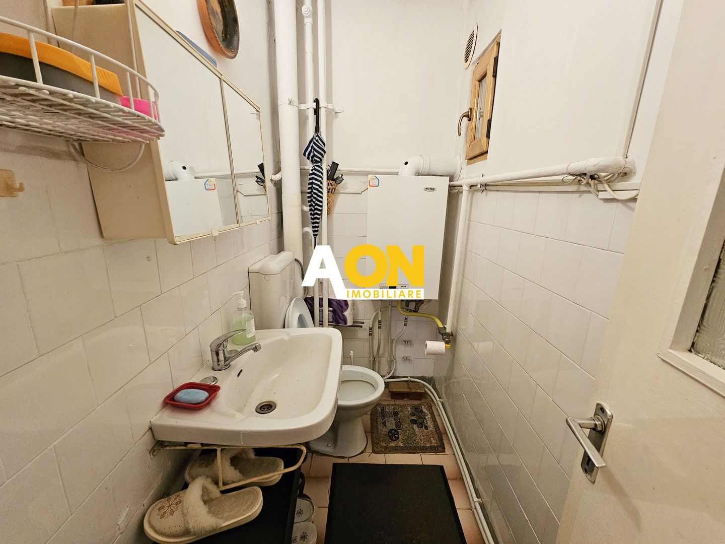 Apartament 3 camere, 2 bai, etaj 2, Cetate, zona Scolii Mihai Eminescu - Poză 12