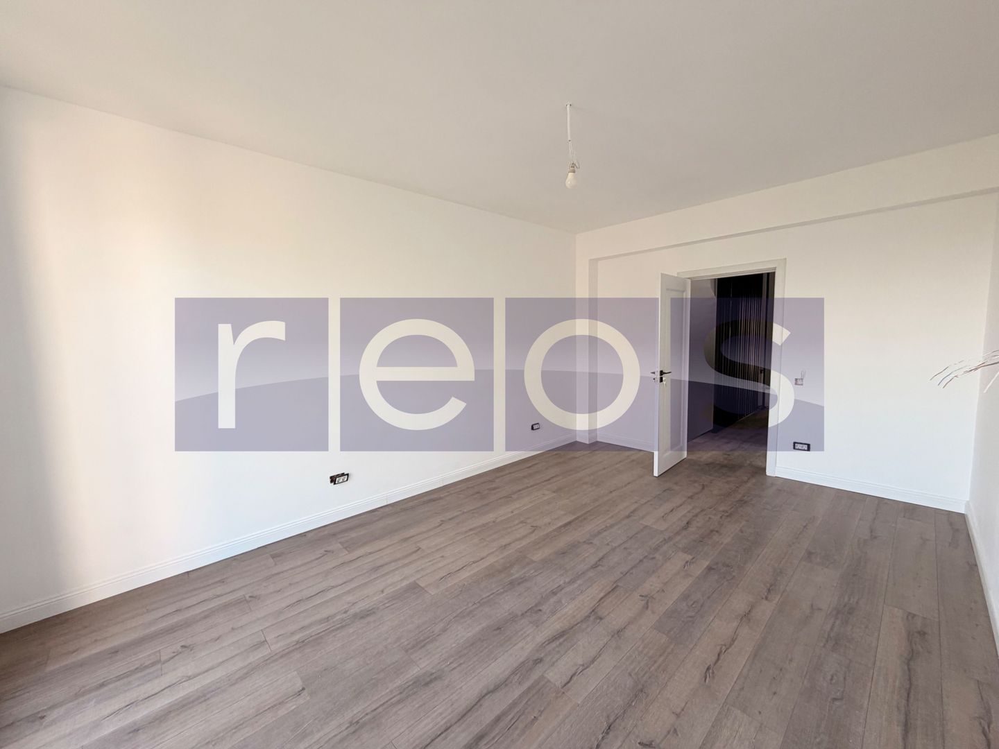 VILA INDIVIDUALA P+1+M | 284 MP UTILI | 5 DORMITOARE | ZONA BUCURESTII NOI - Poză 14