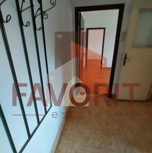 Apartament 2 camere, zona Sagului - Poză 5