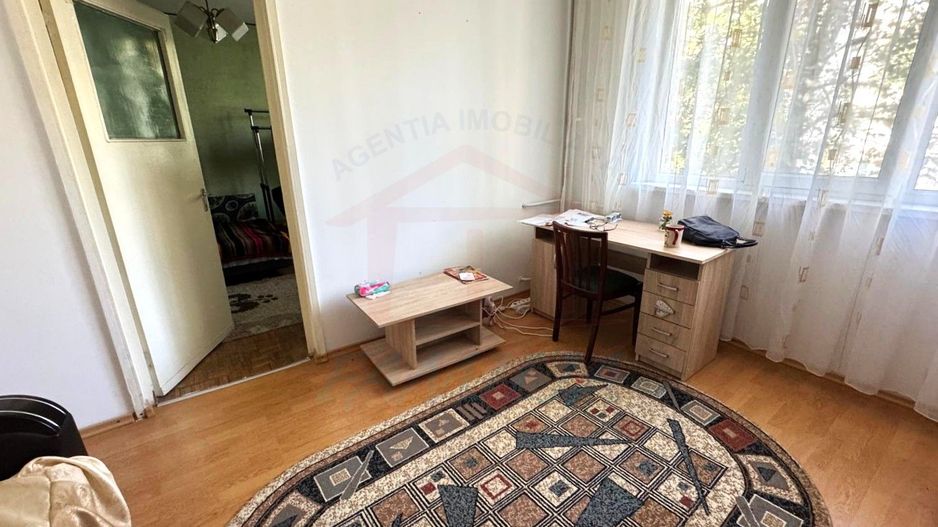 Apartament 2 camere, semidecomandat, etaj 1, Micro 19 - Poză 1