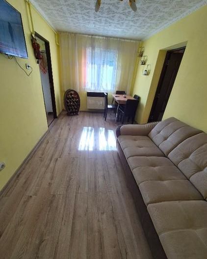 BRASADAS vinde ap 2 cam mobilat, utilat, imediat ocupabil. - Poză 10