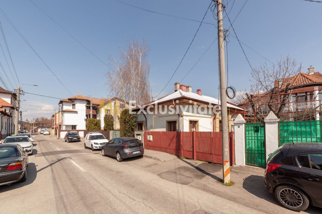 Casa cu potential/ zona Sf Vineri/ 126 mp teren/ Regim urbanistic avantajos - Poză 1