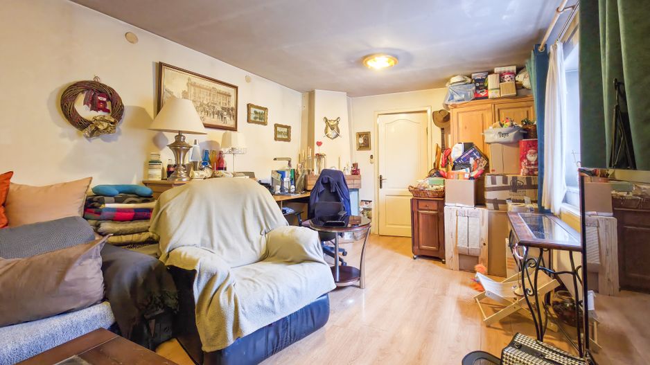 Casă cu teren pe Strada Propășirii nr. 3 - Soseaua Chitila - Poză 4