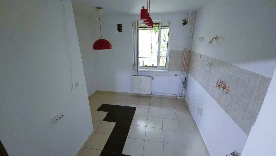 Apartament 3 camere decomandat-Titan-1 Decembrie 1918 - Poză 4