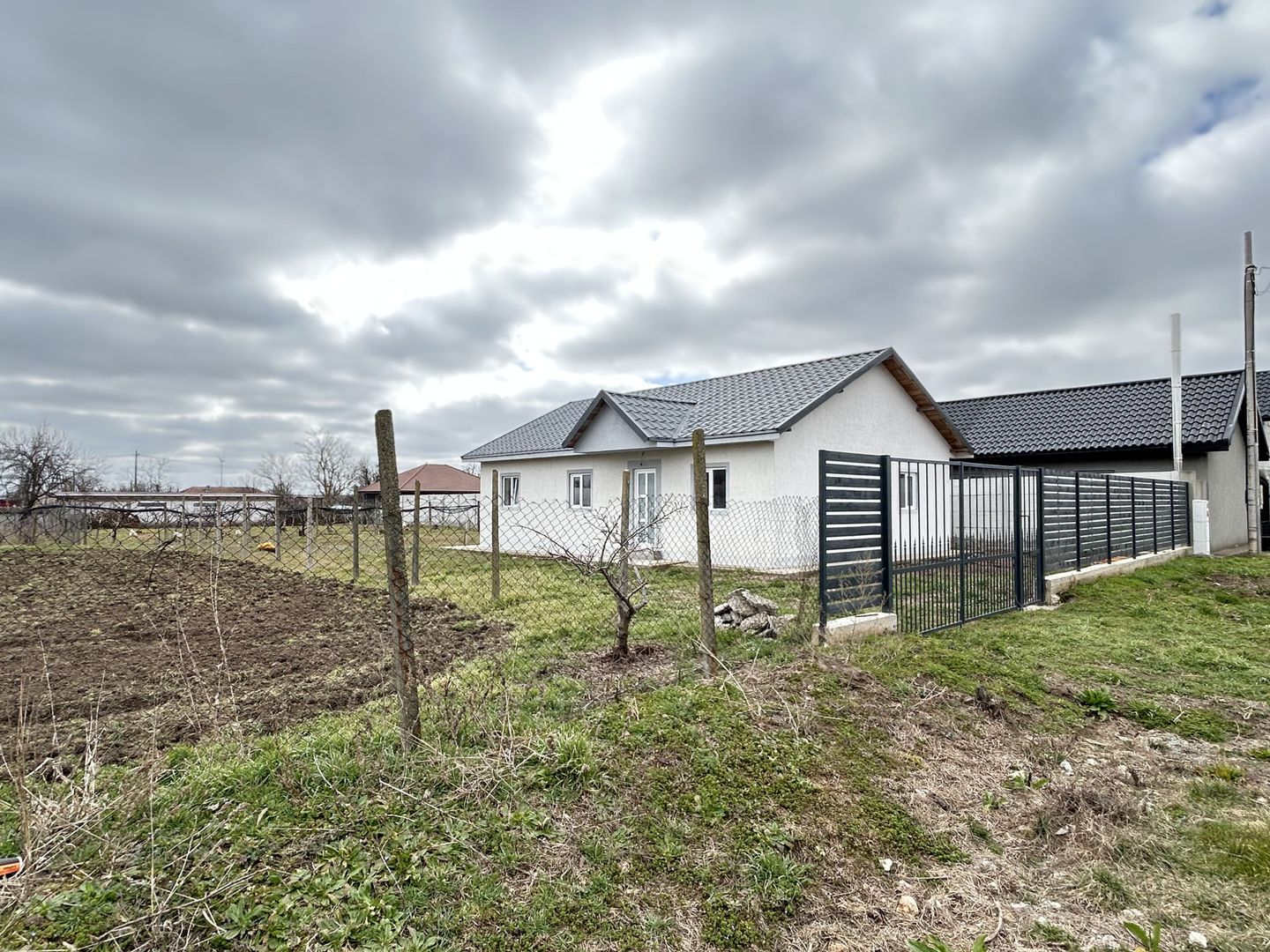 Casa din BCA c-tie 2025 – Pecineaga – apa/canalizare/curent - Poză 15