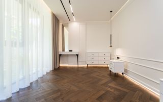 Chirie, apartament, 4 camere, str. Universității, Centru - Poză 6