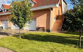 VILA CU 14 CAMERE SI 3405 MP TEREN IN SANMARTIN - Poză 6