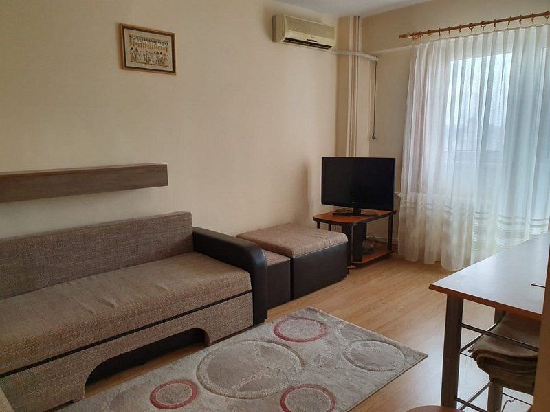 Inchiriere garsoniera moderna Panduri - Poză 1