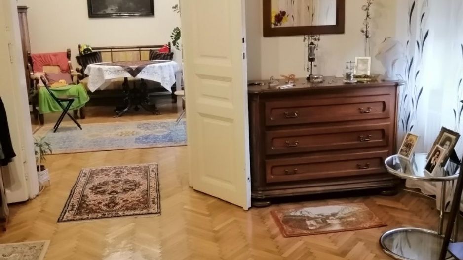 Apartament 2 camere Cladire Istorica etaj 1 - Poză 1