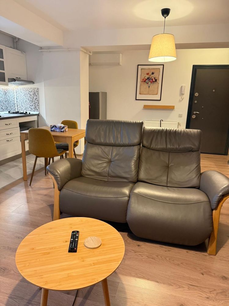 Garsoniera spatioasa, aproape de aeroport - Poză 6