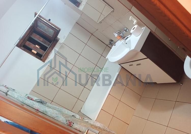 Apartament 3 camere, zona Alexandru - Familial, bloc reabilitat cu lift - Poză 9