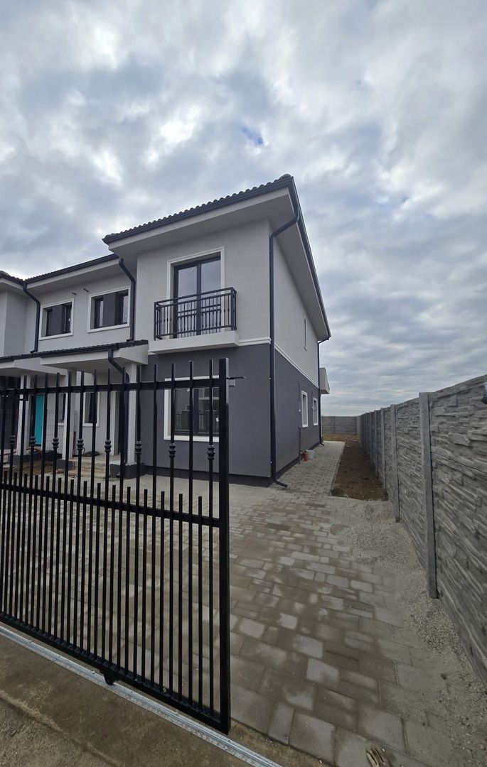 Giroc-Bld. Aviatiei | 5 camere | 3 bai | Bucatarie inchisa | Asfalt - Poză 2