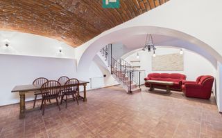 Apartament pe 3 niveluri - ultracentral, Arad - Poză 9