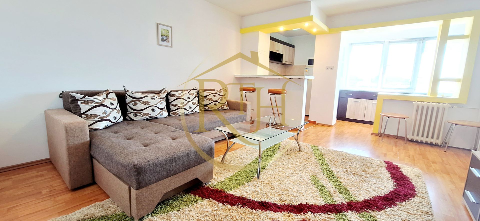 Oferim spre inchiriere apartament 1 camera,Circumvalatiunii,vis-a-vis de GymOne - Poză 1