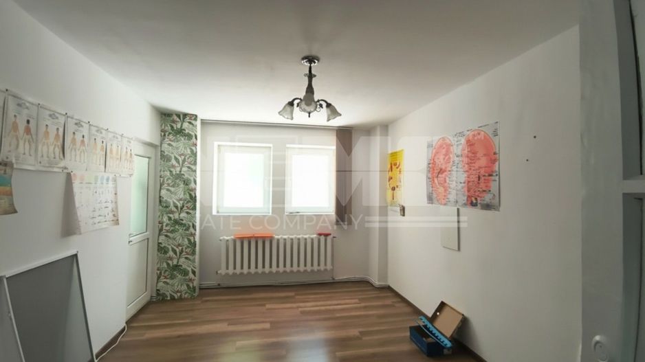 Apartament 3 camere, Obcini, parter, ideal birouri/cabinete - Poză 1