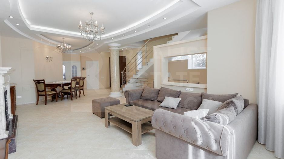 Chirie casă, 4 camere, str. Vasile Alecsandri, Centru - Poză 1