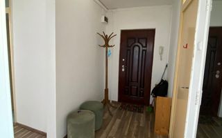 Oportunitate în Piața Zorilor: apartament spațios cu 3 camere - Poză 2