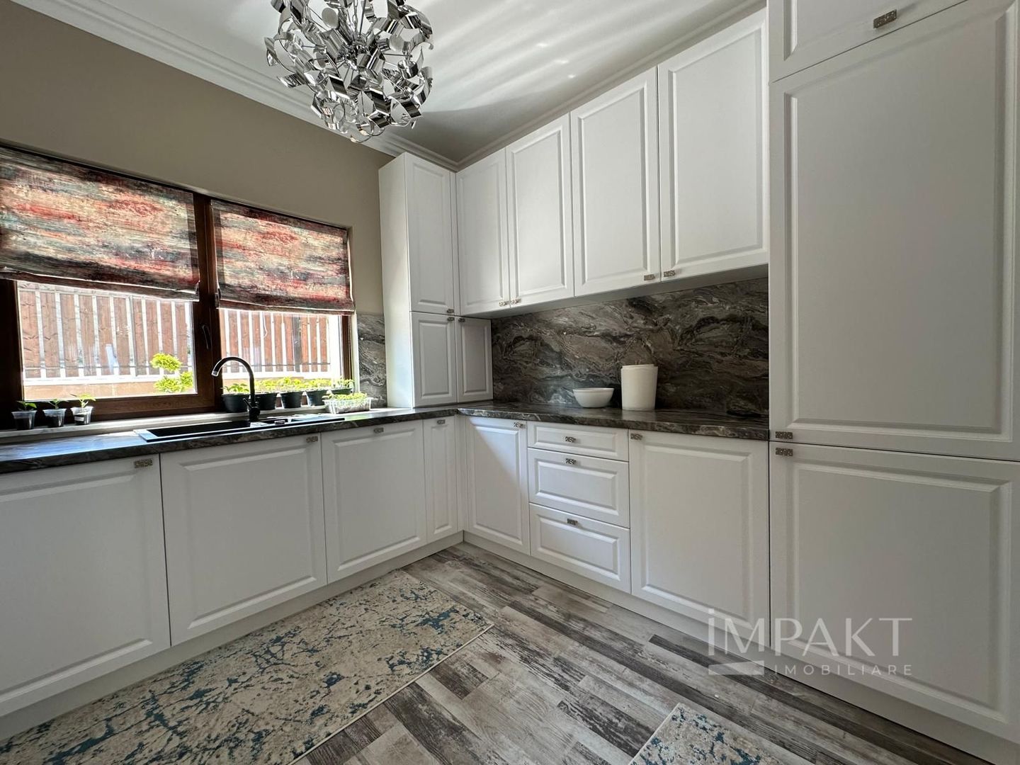 Vila deosebita spre inchiriere in Dezmir! - Poză 3