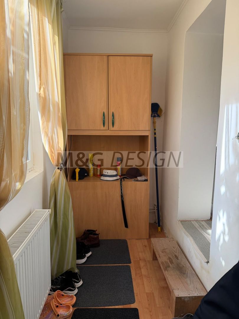 Casa nemteasca 4 camere Uivar - Poză 13