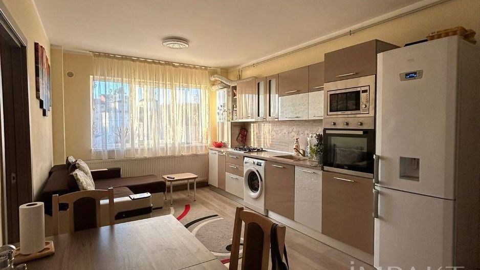 Apartament de vanzare cu 3 camere,parcare inclusă , zona Baciu - Poză 1
