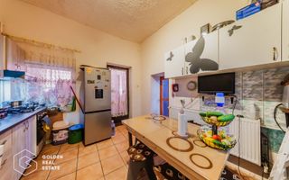 Casa foarte spatioasa cu gradina si gospodarie, Santana - Poză 9