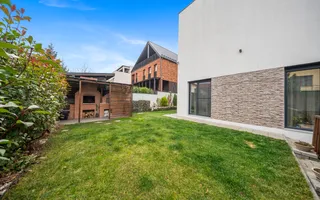 Duplex modern, spatios, pe o strada privata retrasa! - Poză 14
