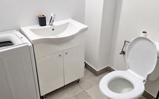 Apartament cu 3 camere - str. Domneasca, ultracentral, bloc nou - 700 euro - Poză 10