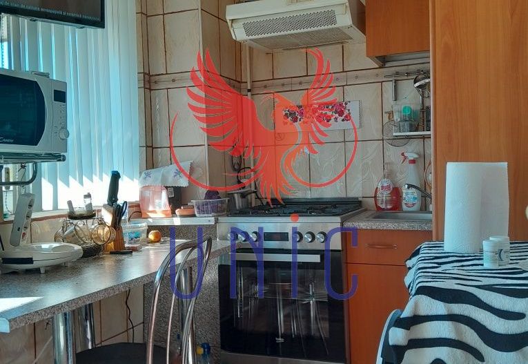 Garsoniera, etaj 3/4 - Craiovita - 46 000 Euro - Poză 2