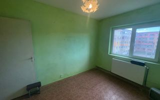 APARTAMENT 3 CAMERE ETAJ 2 GRUI  CAMPULUNG - Poză 5