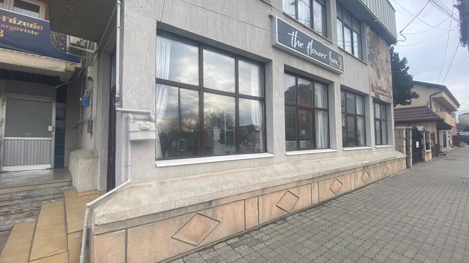 Spațiu comercial de închiriat, stradal - Târgoviște - M3 - Poză 6