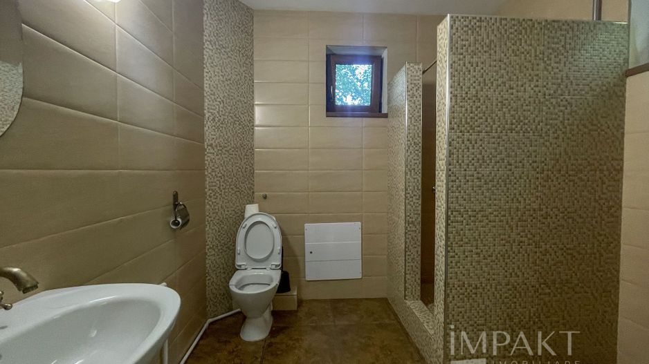 Casa individuala cu 6 camere, in cartierul Buna-Ziua - Poză 15