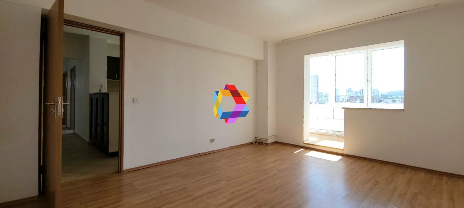 Apartament cu patru camere, zona Grivitei 80mp - Poză 1