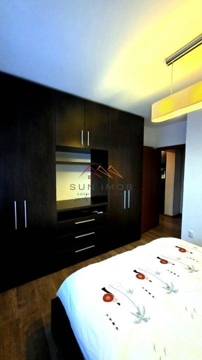 Apartament 3 camere, ultracentral, decomandat, 2 grupuri sanitare - Poză 6