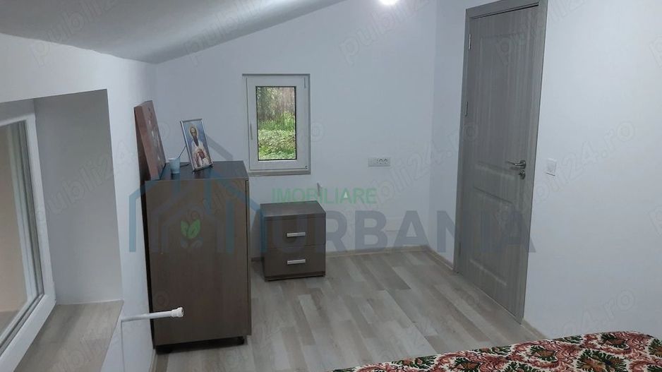 Casă complet renovată și utilată, sat Prisacani - Poză 6