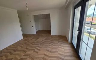 Casă nouă, impozantă,  6 camere, 1346 mp teren, Bărăbanț - Poză 27
