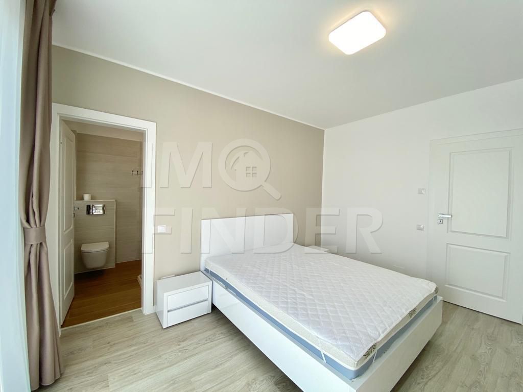 Inchiriere apartament 3 camere situat in vila privata, zona UMF - Poză 15