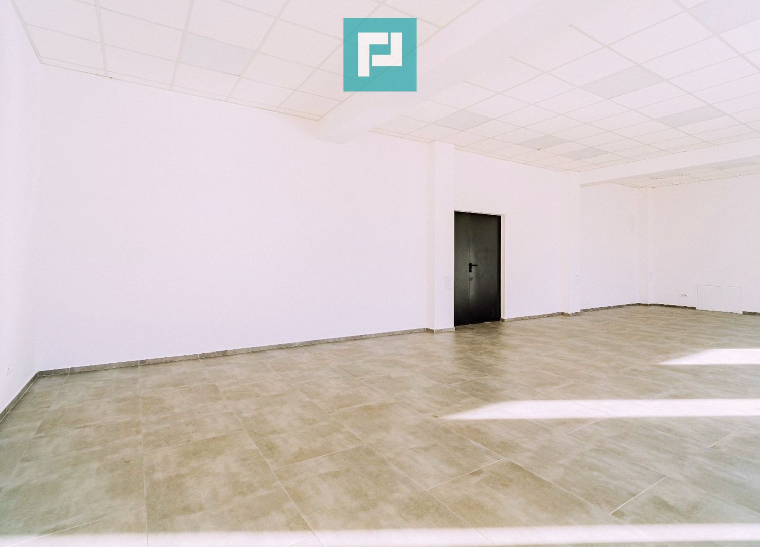 Spațiu comercial nou, vitrine mari, Calea Clujului - Poză 10