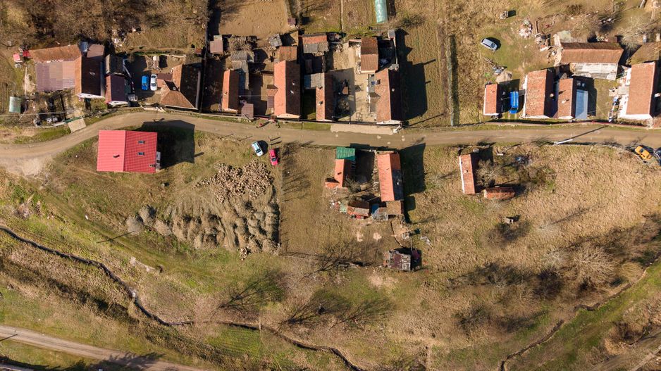 Teren intravilan de 302 mp în localitatea Șoimoș - Poză 15