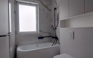 Apartament lux 85 mp utili 3 camere 2 bai si parcare subterana Central - Poză 9