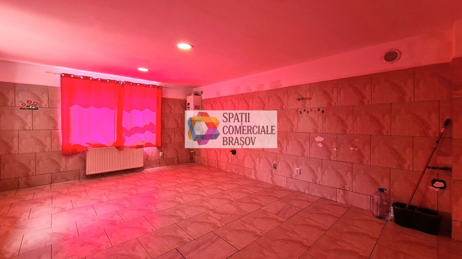 Spatiu comercial de închiriat, Brasov - 300 mp # spatii-comerciale-brasov.ro - Poză 4