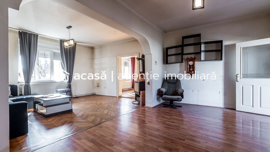 Casa ideală pentru familie: școală la 3 min + anexă pentru bunici - Poză 1