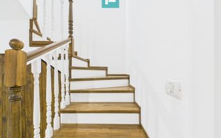 Casă cu 4 camere în Dumbrăvița, langă pădure - Poză 16