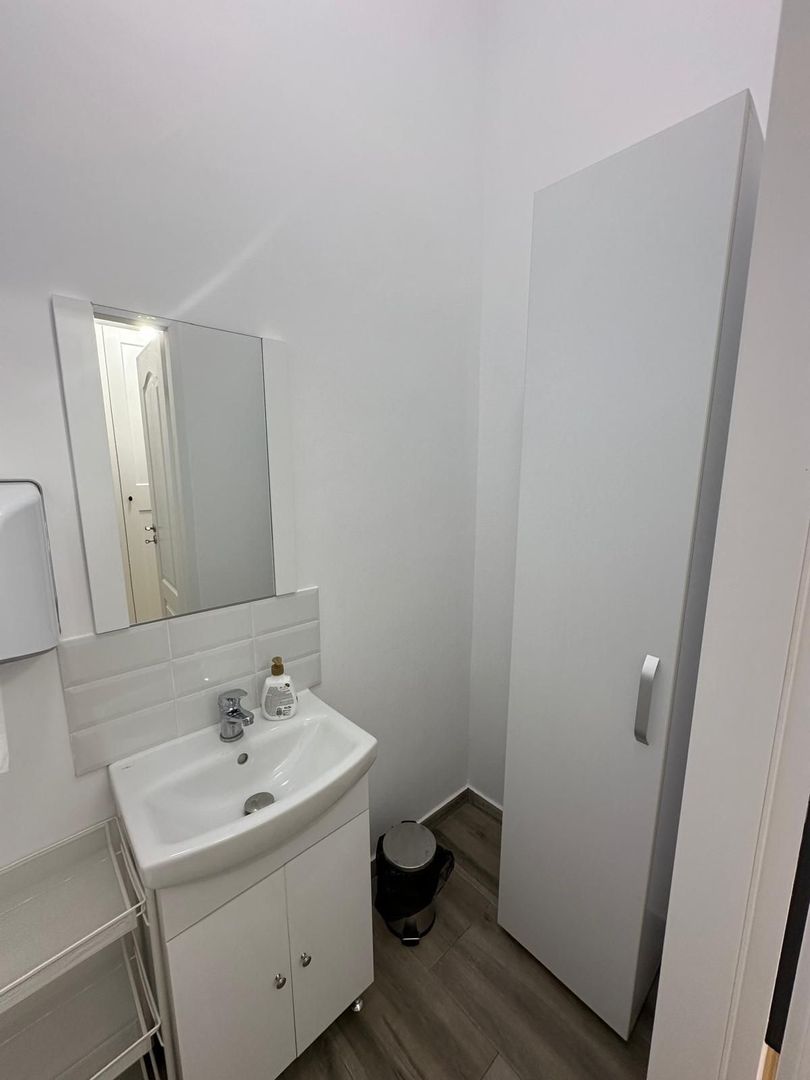 Imobil cu destinatii multiple- 6 apartamente - Poză 3