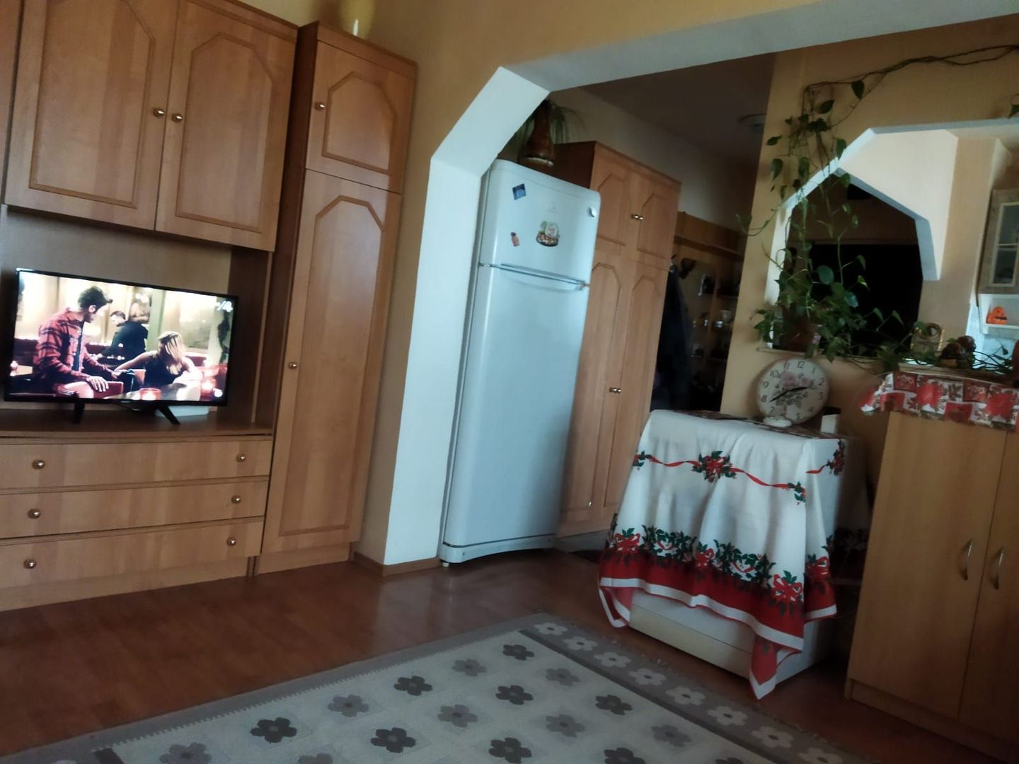 Ag EUROPA vinde ap 2 cam CAREIULUI 52mp etaj 9. - Poză 1