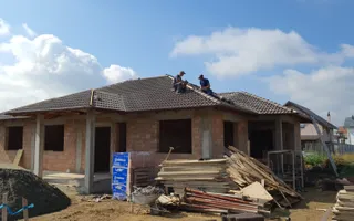 Casă la cheie pe 1 nivel 4cam. 2 bai,1 dresing 650 mp. teren - Poză 16