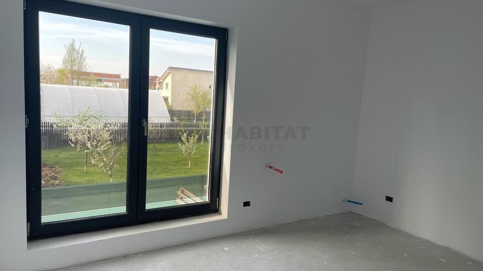 Vilă spațioasă Tunari | Curte mare | Complex închis - Poză 9